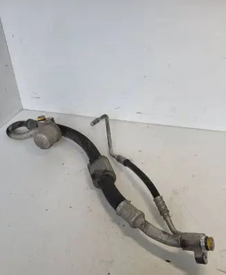 BMW X3 E83 Air conditioning (A/C) pipe/hose 6987992