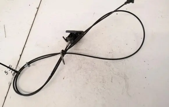 Engine bonnet (hood) release handle