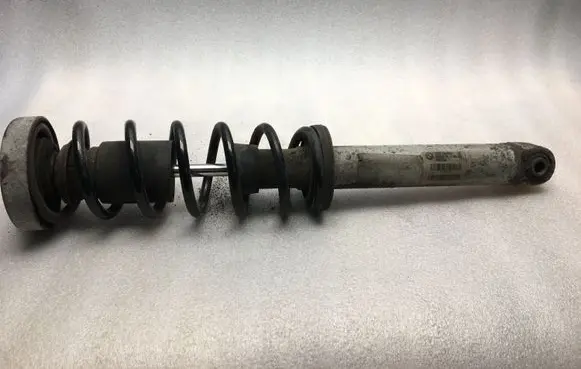 BMW 5 E60 E61 Rear shock absorber with coil spring 3352790531502 105413 H6052M
