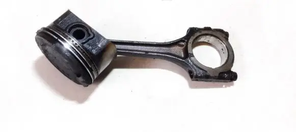 Toyota Corolla Verso AR10 Piston with connecting rod
