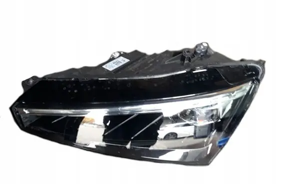 Skoda Scala Headlight/headlamp 657941015A