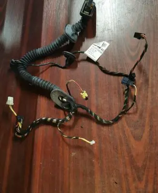 Front door wiring loom