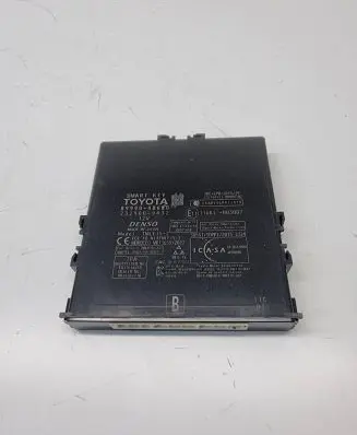 Lexus RX 450H Keyless (KESSY) go control unit/module 8999048680
