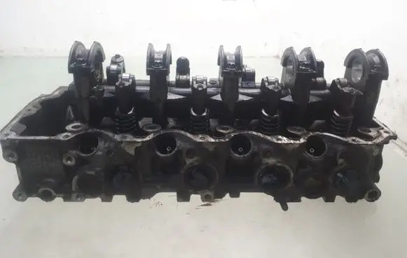 Mercedes-Benz B W245 Engine head R2660160401 2511062145
