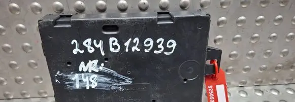 Renault Express Central body control module S25053148 284B12939R A3C06268400