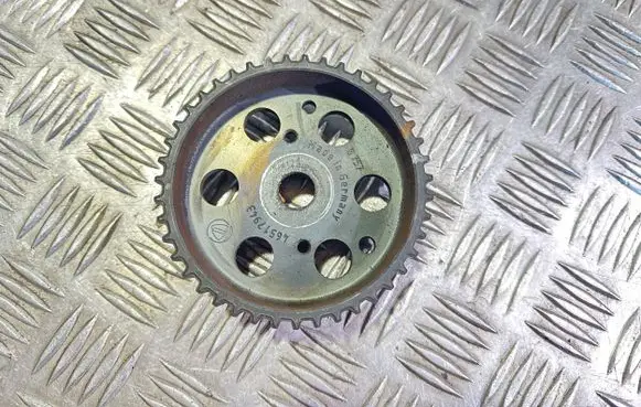 Opel Astra H Camshaft pulley/ VANOS 46517943