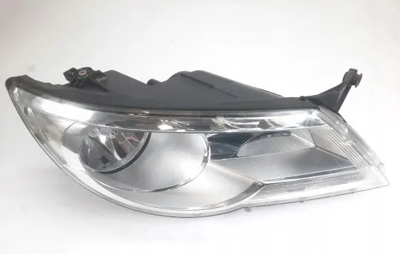 Volkswagen Tiguan Headlight/headlamp 5N2941032G