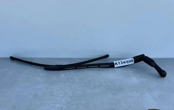 Audi A4 S4 B6 8E 8H Front wiper blade arm 8E1955408C