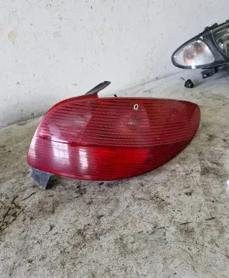 Peugeot 206 Rear/tail lights
