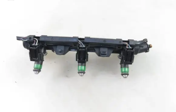 Skoda Fabia Mk1 (6Y) Fuel main line pipe 03E906031 03E133319 03E133320