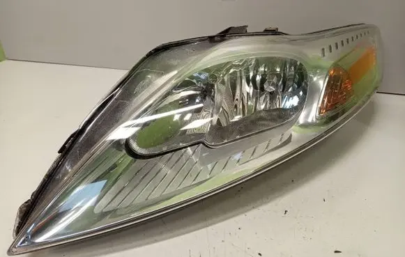 Ford Mondeo MK IV Headlight/headlamp
