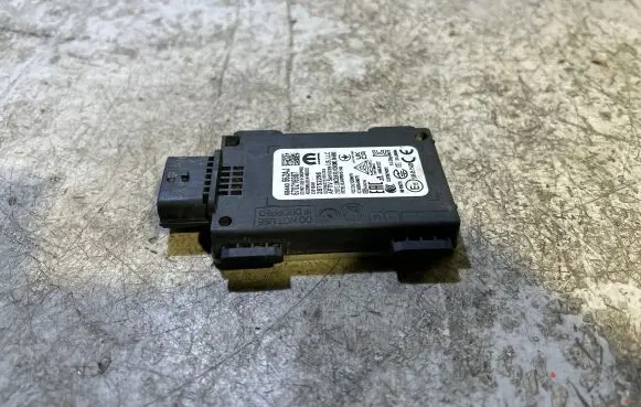 Jeep Grand Wagoneer Blind spot module 68440562AJ 28752298 670216987