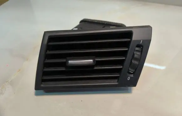 BMW X3 E83 Dashboard side air vent grill/cover trim 3415973