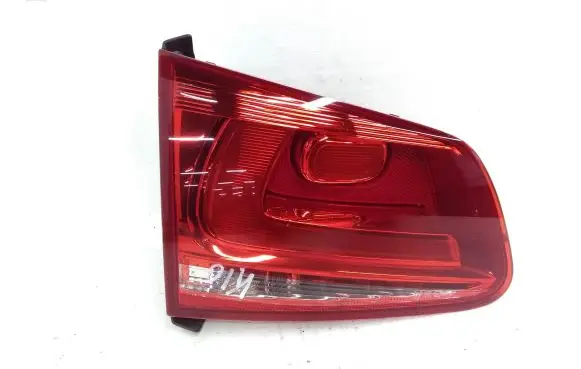 Volkswagen Touareg II Tailgate rear/tail lights 7P6945093C