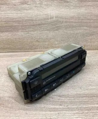 Volkswagen PASSAT B5 Climate control unit VWPASSATB5CLIMA