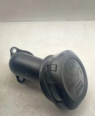 BMW X6 E71 Oil fill pipe 7570937 13992010