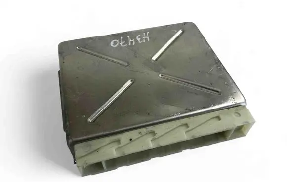 Volvo V70 Engine control unit/module ECU P09480761
