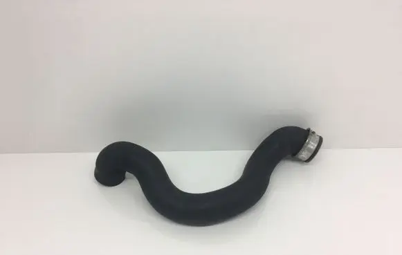 Mercedes-Benz C W204 Engine coolant pipe/hose A2045013082
