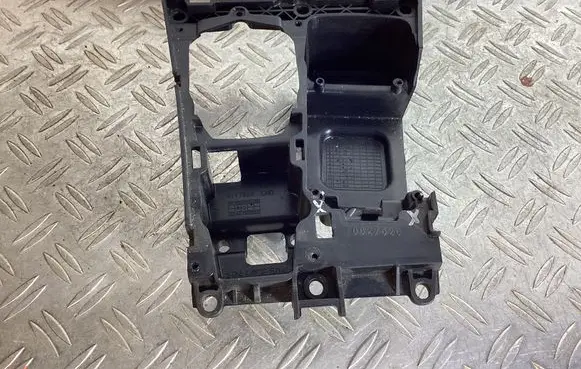 BMW X5 E70 Gear shift cable bracket 773201 T0027520 6971727