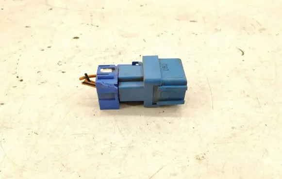 Nissan Primera Cruise control relay 252309F900