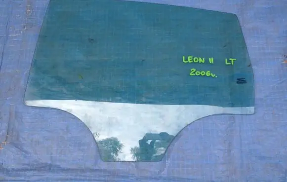 Seat Leon (1P) Sliding door window/glass 2006R