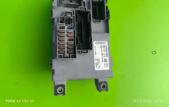 Citroen Nemo Fuse module 01353013080 28130632 116RI000674