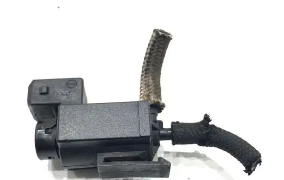 BMW X6 F16 Fuel pressure regulator 7810831