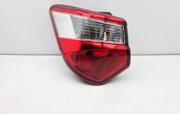 Toyota Yaris Rear/tail lights E425114 00203 0122