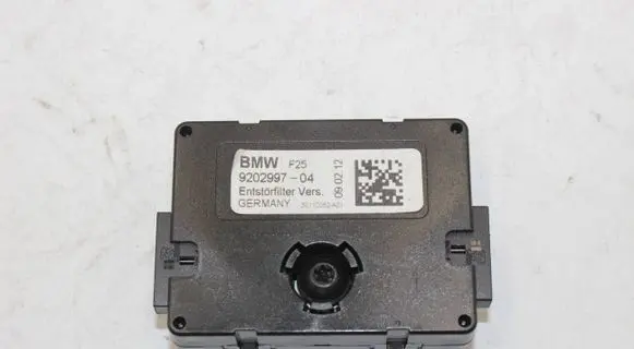 BMW X3 F25 Aerial antenna amplifier 9202997 50110082A01