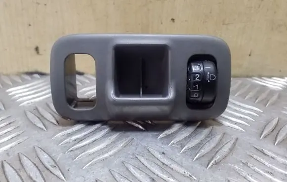 Toyota Yaris Headlight level height control switch