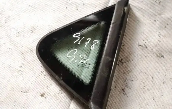 Seat Ibiza IV (6J,6P) Rear side window as2