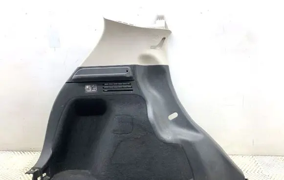 Honda HR-V Trunk/boot side trim panel 84651T8M