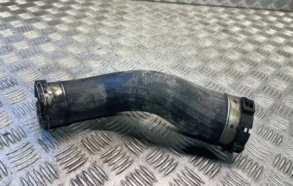 BMW 5 F10 F11 Intercooler hose/pipe 7810796