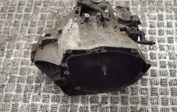 Citroen DS4 Manual 6 speed gearbox 132120671