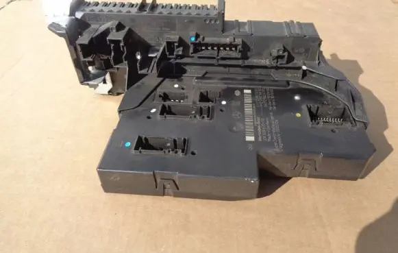 Mercedes-Benz E W212 SAM control unit A2129005201