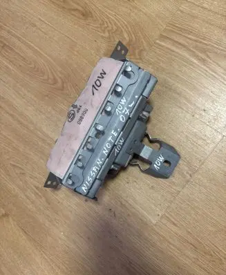 Nissan Note (E11) Passenger airbag 305970710 PH068231G4T 070906P