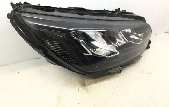 Peugeot 208 Headlight/headlamp 9833036180