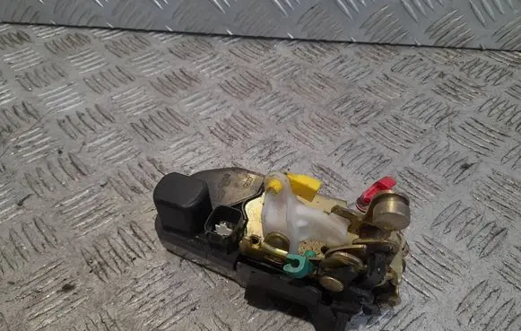 Jeep Grand Cherokee (WK) Rear door lock