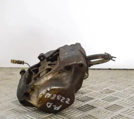 Mercedes-Benz SLC C107 Front brake caliper A1074200183
