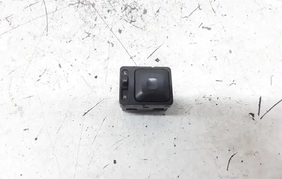 KIA Sportage Wing mirror switch