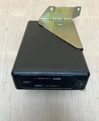 BMW 7 E38 CD/DVD changer 65128361058