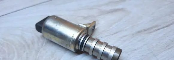 Camshaft vanos timing valve