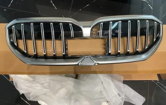 BMW 5 G60 Front grill 6201192272 8084674 ZC08928F