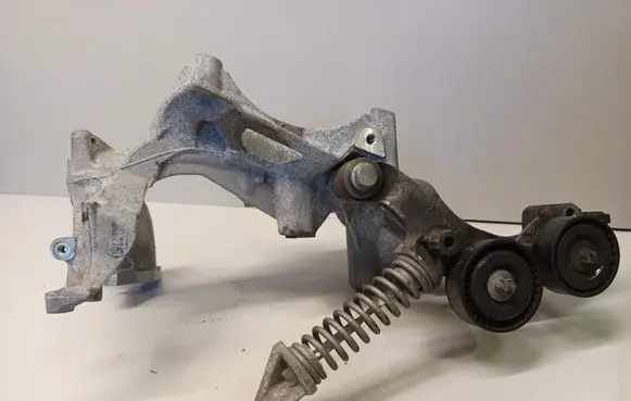 Mercedes-Benz GLA W156 X156 Generator/alternator bracket A6512011709