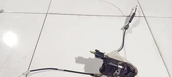 Mazda CX-3 Front door lock 