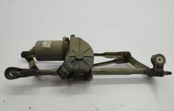 Front wiper linkage and motor