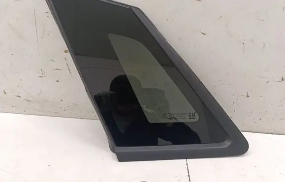 Opel Grandland X Rear side window 43R01351