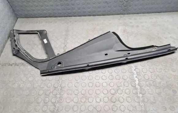 BMW 5 F10 F11 Other engine bay part 7019803