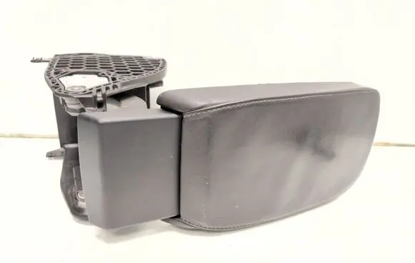 Skoda Superb B6 (3T) Armrest 3T0864207B
