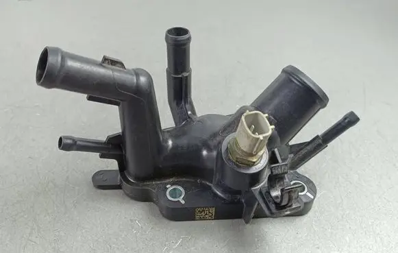 Mitsubishi Outlander IV Thermostat housing 110606CA0A